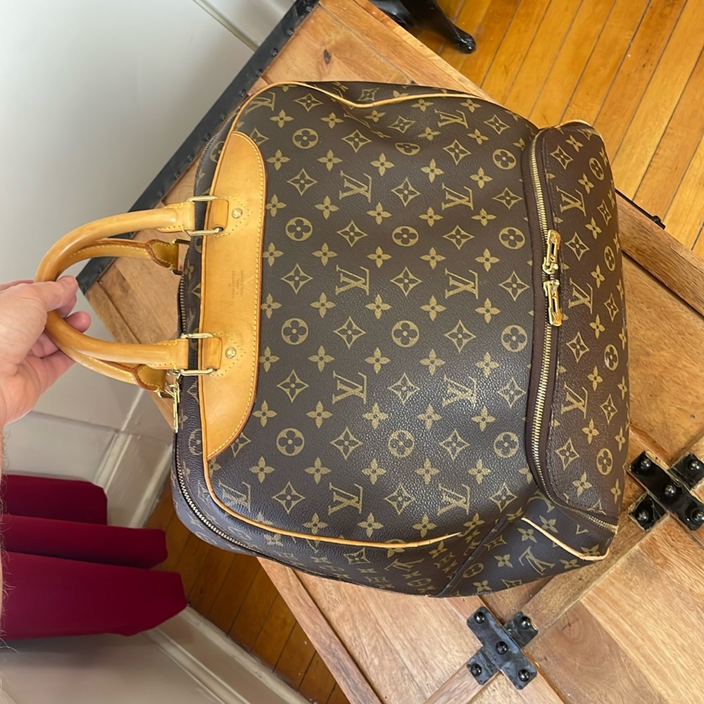 Louis Vuitton Evasion Boston Travel Bag. - Picture 5 of 17